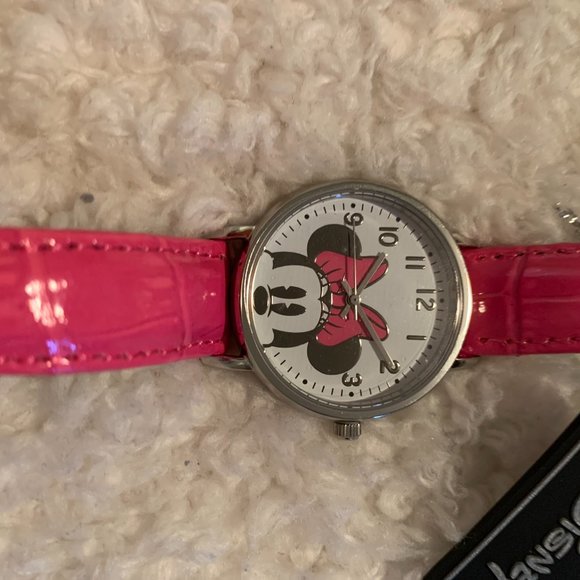 His and Hers Mickey & Minnie Watch Set main image 4